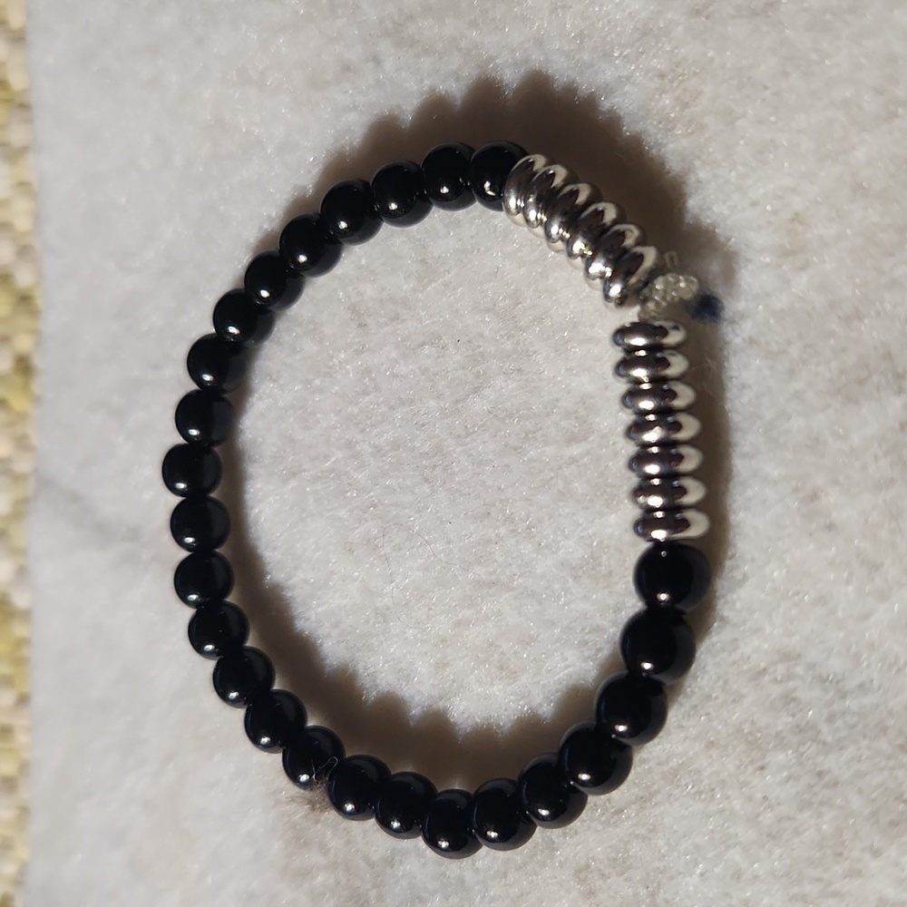 Handcrafted beaded bracelet